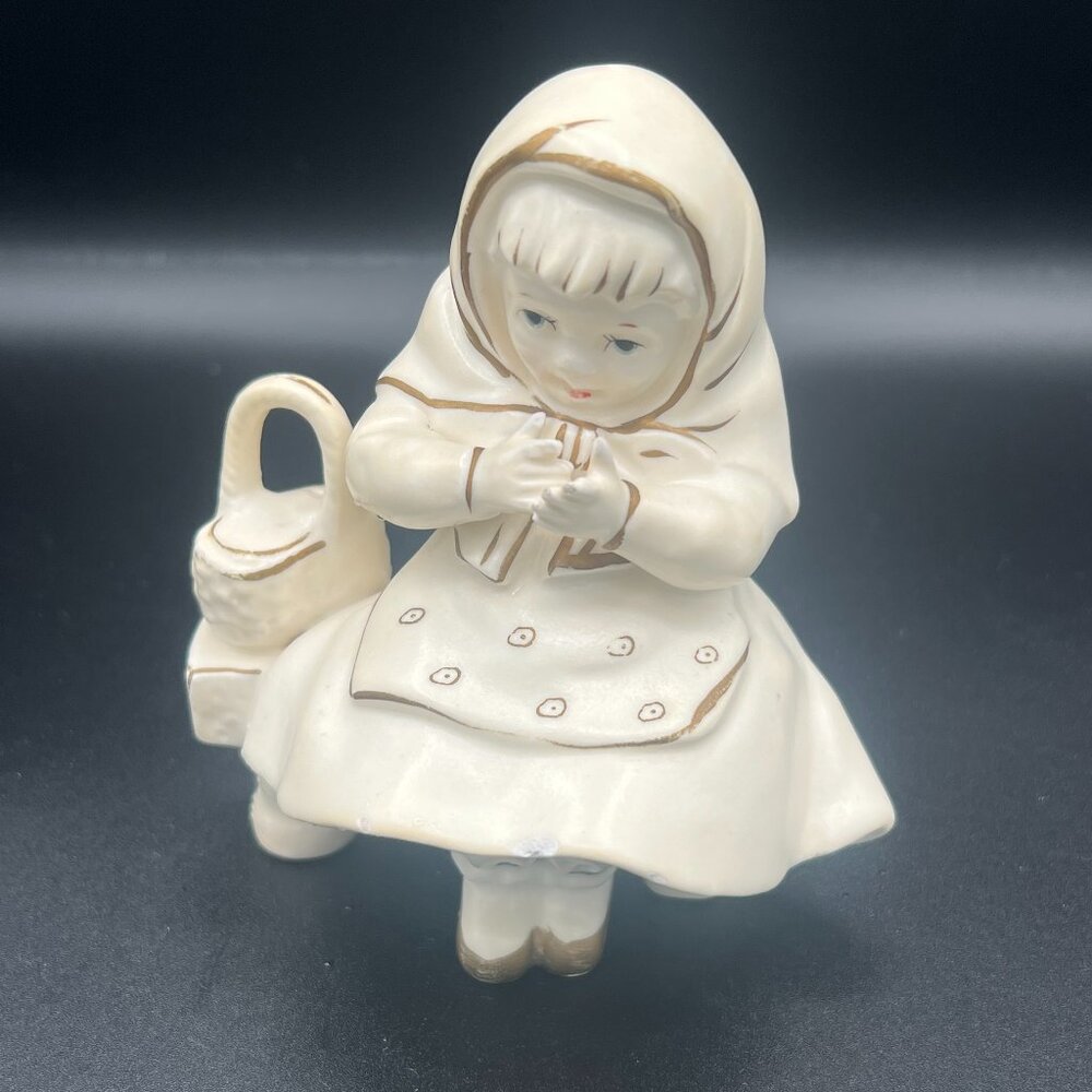 Vintage 1950s Grantcrest Japan Figurine Girl with Basket on a Bench